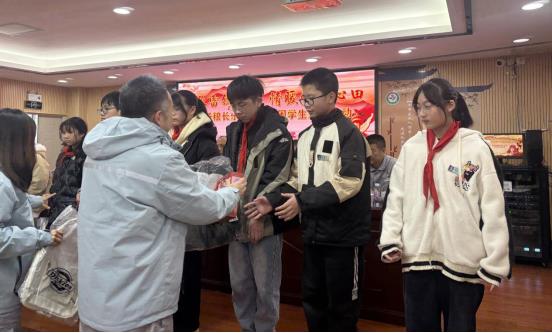 六台盒宝典资料大全